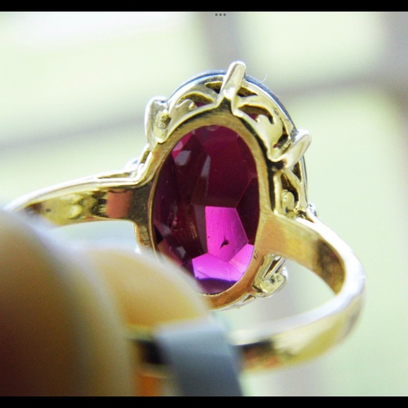 ❣️Splendid 14k Gold Vintage Oval Cut Garnet ring! Elegant and Classic! - Picture 2 of 15